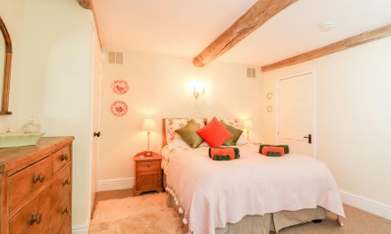 The Parish Cottage 6