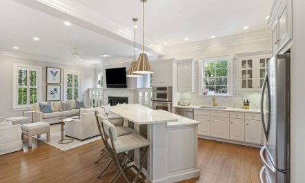 Palm Trees & Golfing Greens 7