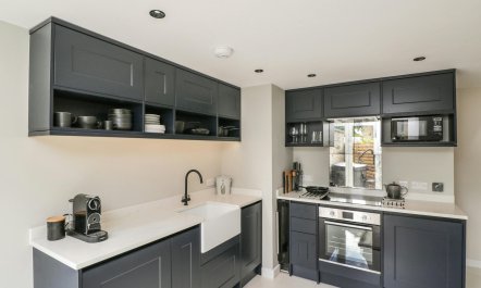 Picnics on the Lawn 4