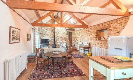 1 Bed in Stoke Abbott