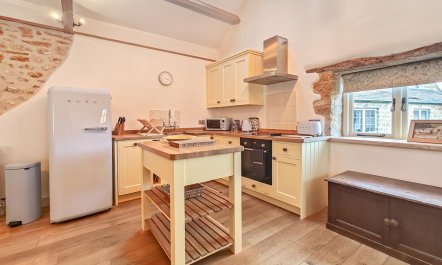 1 Bed in Stoke Abbott 5