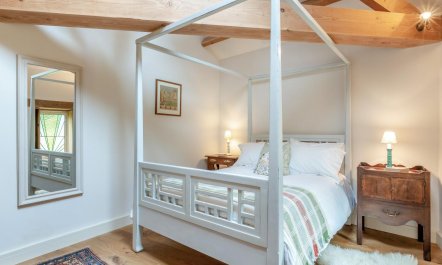 1 Bed in Stoke Abbott 9