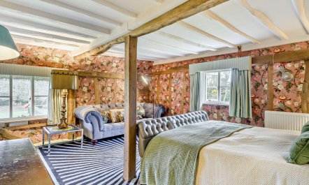 4 Bed in Eye- 3
