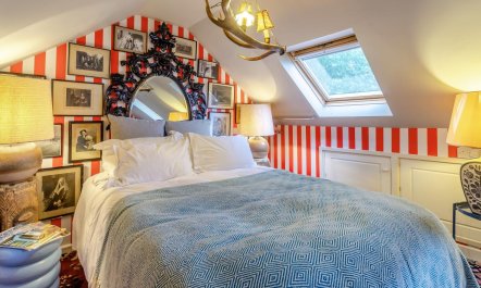 1 Bed in Eye- 2