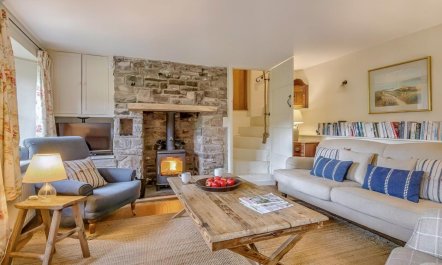 3 Bed in Abergavenny 1