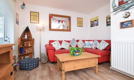 2 Bed in Brixham 4
