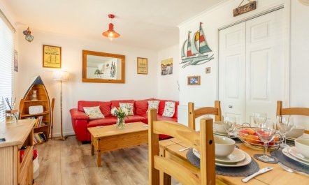 2 Bed in Brixham 4