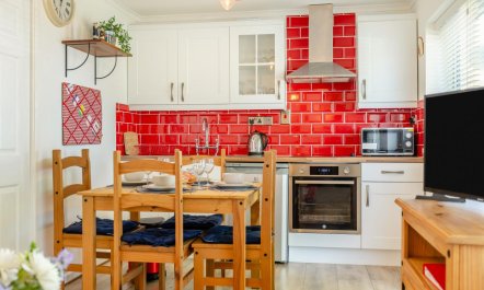 2 Bed in Brixham 5