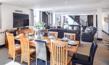 5 Bed in Driffield 5