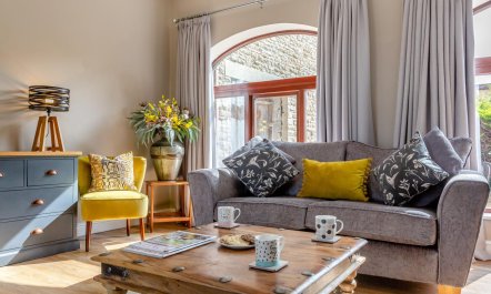 2 Bed in Toft Hill 7