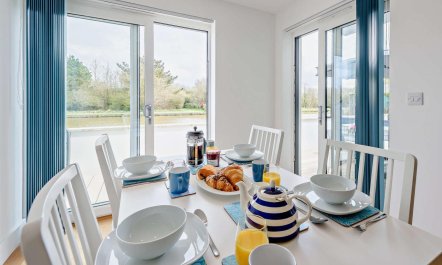 2 Bed in Bude 3