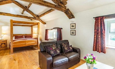 10 Bed in Head Of Lorton Valley