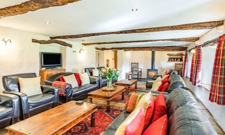 10 Bed in Head Of Lorton Valley 5