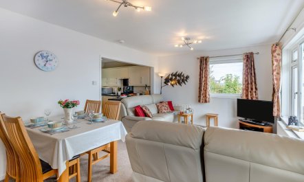 2 Bed in Brixham 7