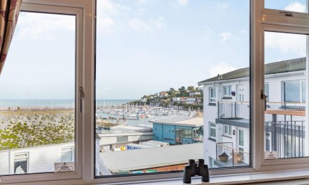 2 Bed in Brixham