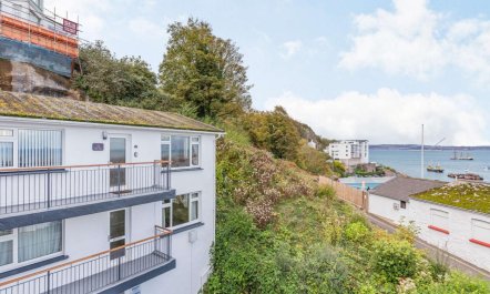 2 Bed in Brixham