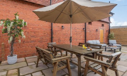 2 Bed in Llangollen 1