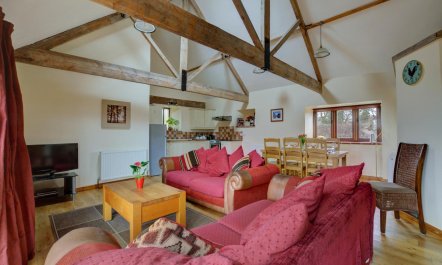 4 Bed in Thursford 3