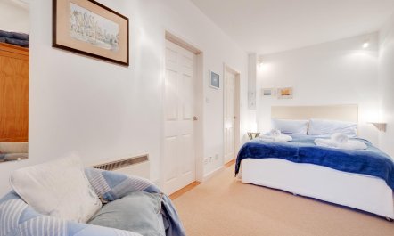 1 Bed in Aldeburgh 9