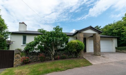 4 Bed in Kingswear 9