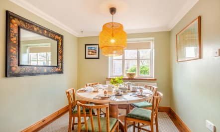 3 Bed in Weybourne 7