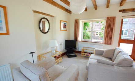 2 Bed in Field Dalling 3