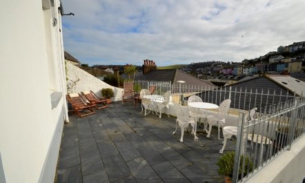 3 Bed in Dartmouth 3