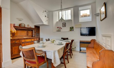 3 Bed in Dartmouth 1