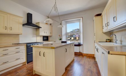 3 Bed in Dartmouth
