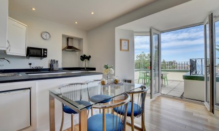 2 Bed in Ilfracombe 6