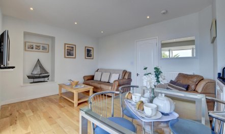 2 Bed in Ilfracombe 8