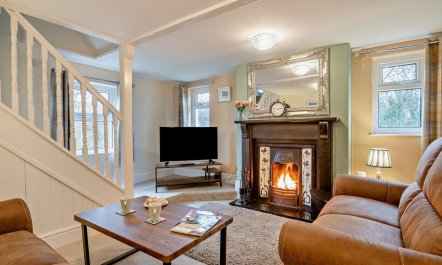 4 Bed in Tyn-y-gongl 8