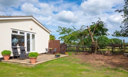 1 Bed in Frettenham 8