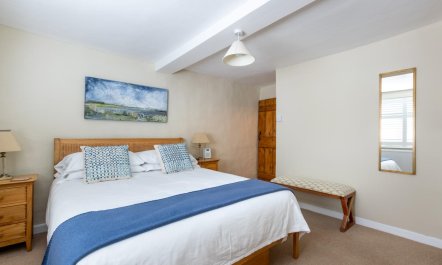 2 Bed in Woodbridge 5