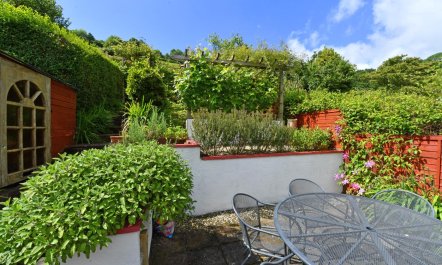 4 Bed in Dartmouth 5