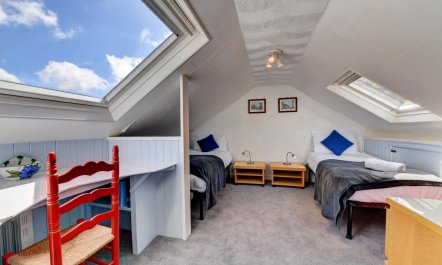 4 Bed in Dartmouth 8