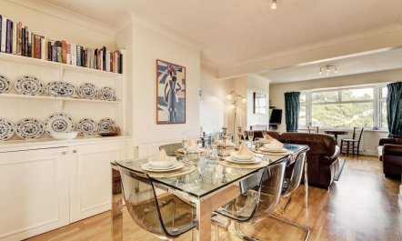 4 Bed in Dartmouth 3