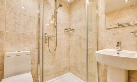 3 Bed in Haverfordwest 8