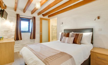 3 Bed in Haverfordwest 5