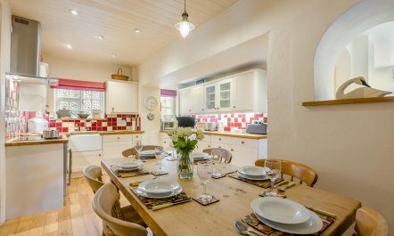 3 Bed in Blakeney 8