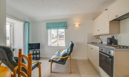 1 Bed in St. Ives 7