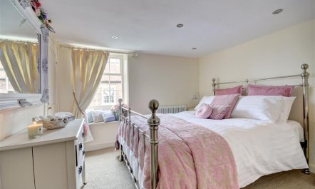 2 Bed in Whitby 5