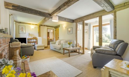 4 Bed in West Somerton