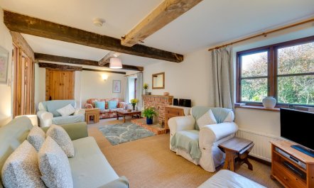 4 Bed in West Somerton 4