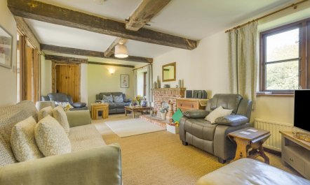 4 Bed in West Somerton 7