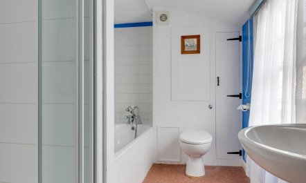 2 Bed in Southwold 5