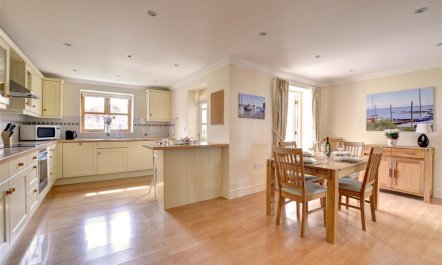 2 Bed in Blakeney 2