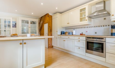 2 Bed in Blakeney 3