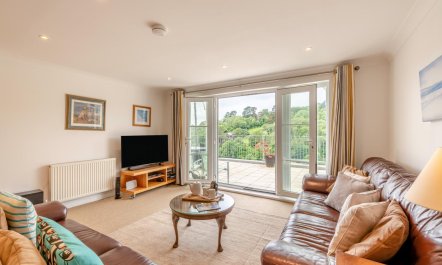 2 Bed in Kingswear 2