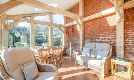 2 Bed in Upton 8